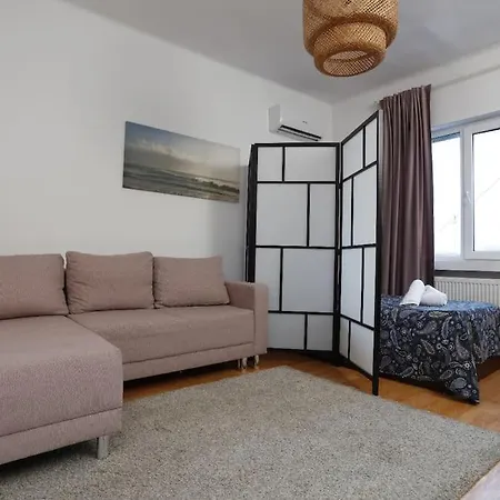 3 Bdrm Apartment In City Center Bukarest Exterior foto
