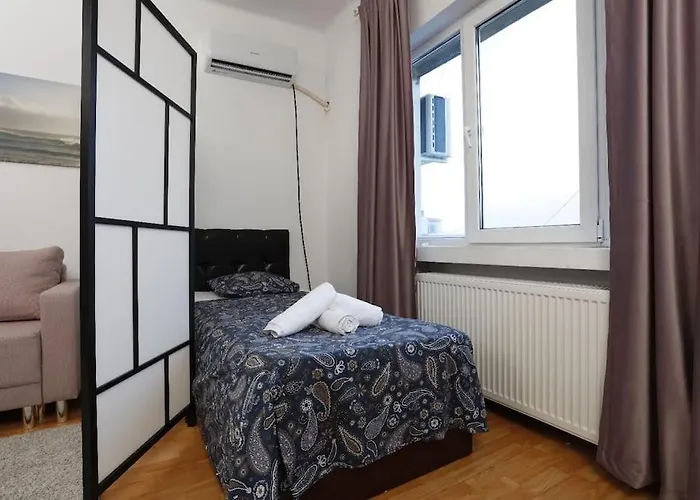 3 Bdrm Apartment In City Center